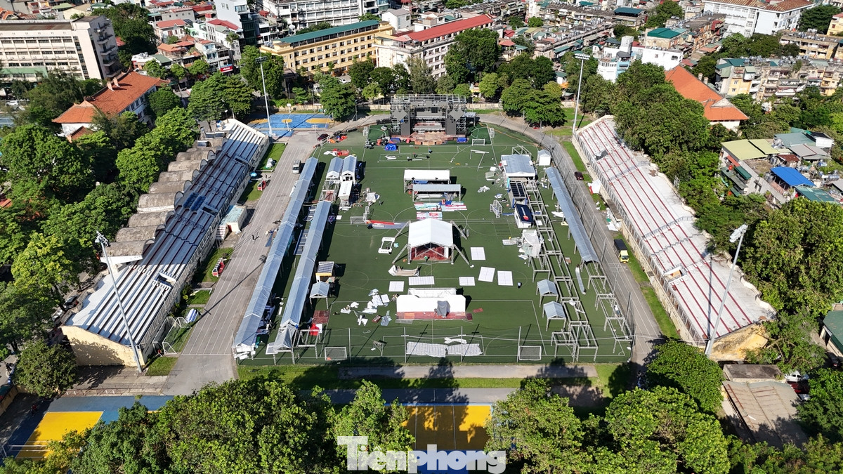 Sân vận động trường Đại học Bách khoa một lần nữa được ban tổ chức lựa chọn là địa điểm tổ chức Ngày Thẻ Việt Nam 2024 - Sóng Festival.