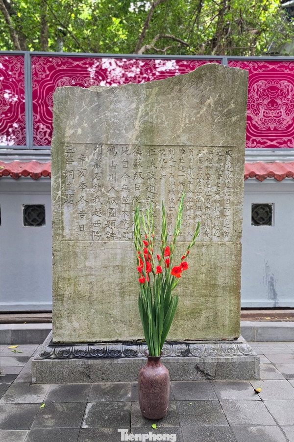 Đình Nam Hương từng là nơi gặp gỡ, hội họp của các trí thức yêu nước trong thời kỳ chống Pháp.