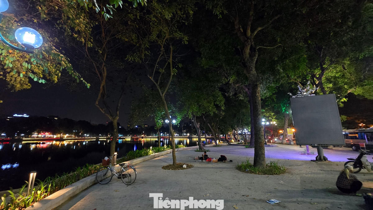 Công trình vườn hoa hồ Thiền Quang là một thành phần trong dự án cải tạo, chỉnh trang không gian, cảnh quan xung quanh hồ Thiền Quang và phụ cận được quận Hai Bà Trưng nghiên cứu năm 2023; với mục đích nâng cấp, cải tạo phát huy các giá trị di tích cảnh quan khu vực và xây dựng các hoạt động để phục vụ người dân Thủ đô.