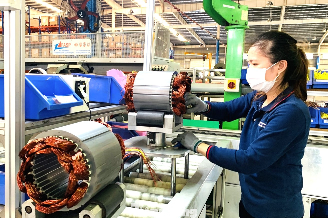 Bình Dương đẩy mạnh phát triển ngành công nghiệp hỗ trợ để giảm phụ thuộc Bình Dương đẩy mạnh phát triển ngành công nghiệp hỗ trợ để giảm phụ thuộc