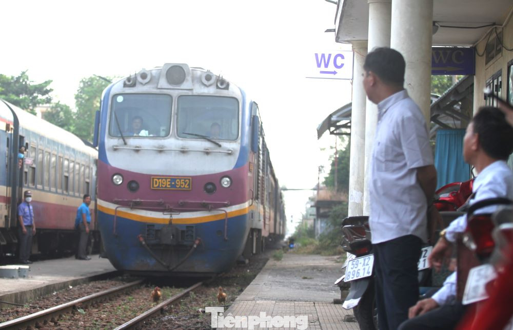 Trong đợt đầu sáng nay, có 130 công nhân về quê trên chuyến tàu miễn phí