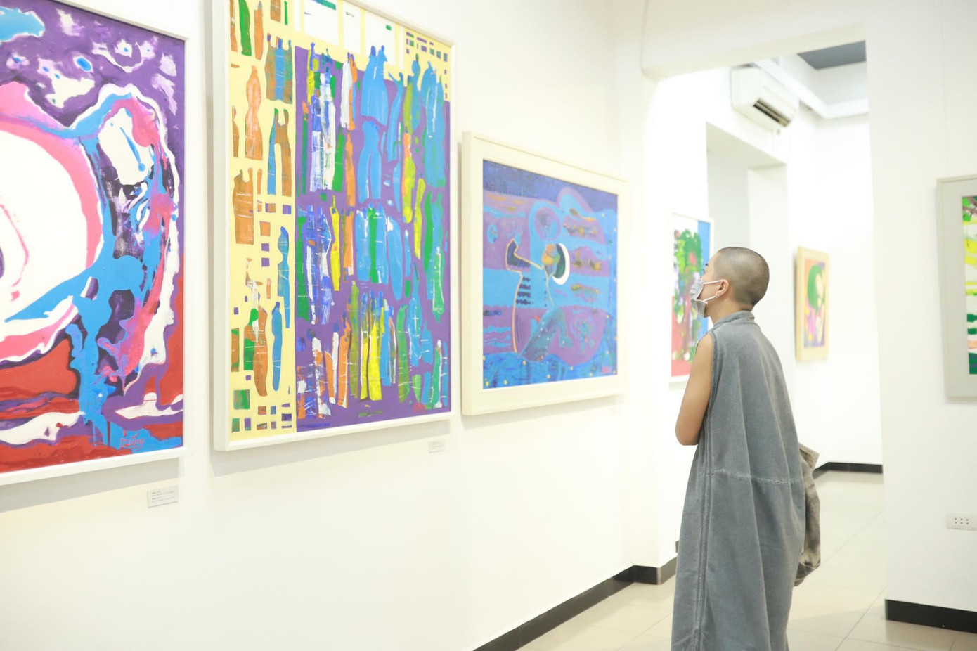 Hơn 2 năm, Dũng "trống" vẽ gàn 140 tác phẩm