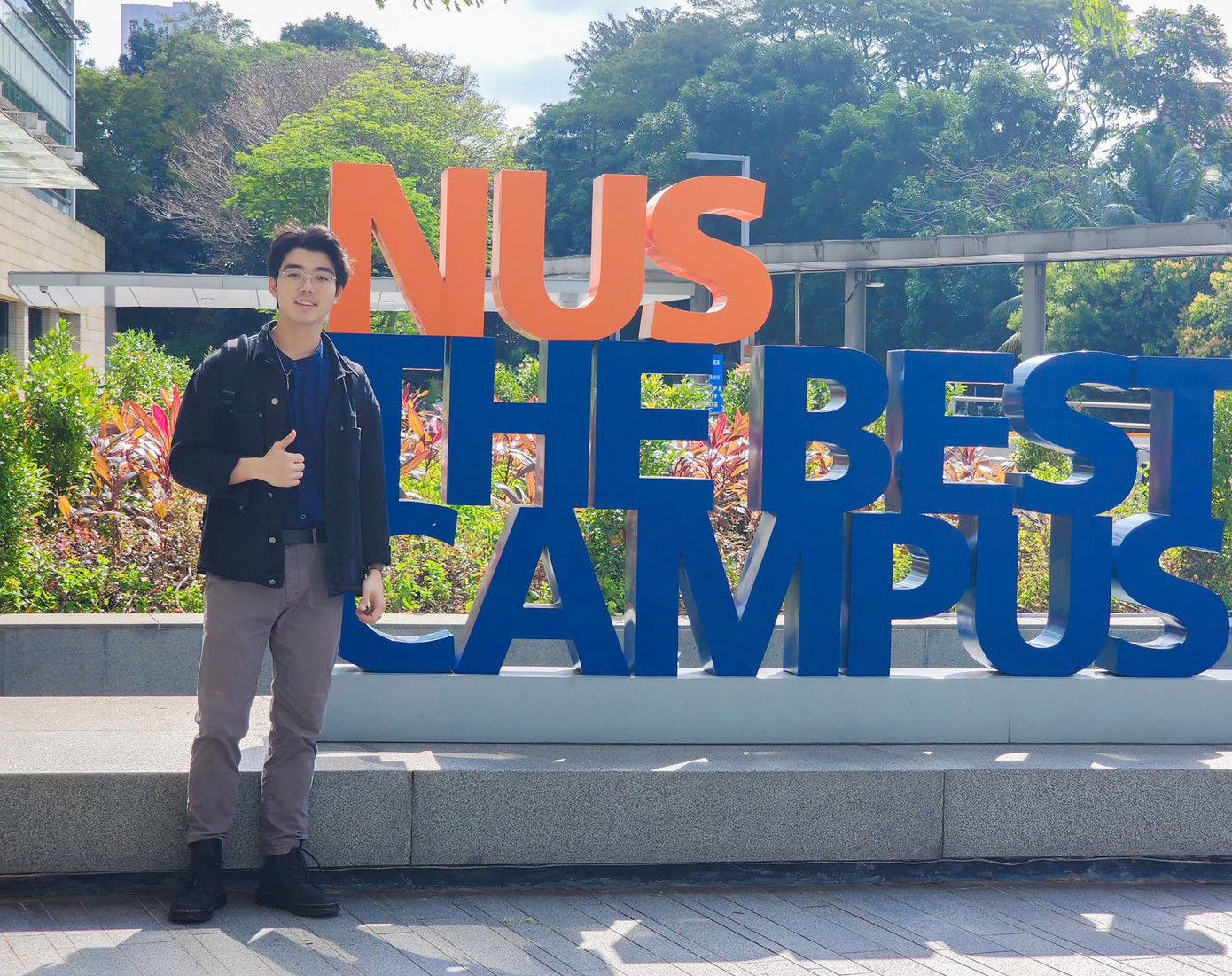 Chàng trai 2K2 đã bắt đầu hành trình du học tại ĐH Quốc gia Singapore (NUS).