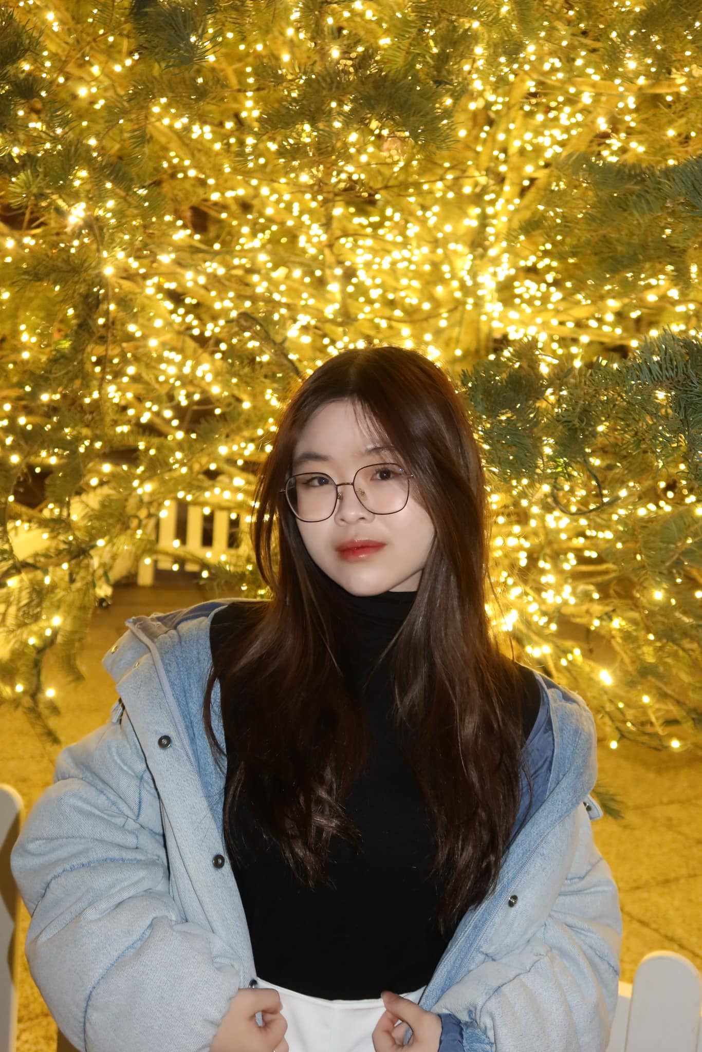 Đang du học tại Canada, Anh Thư mong muốn trau dồi kiến thức hoàn thiện bản thân. Ngoài ra, cô cũng muốn dành thời gian để khám phá đất nước bản địa.