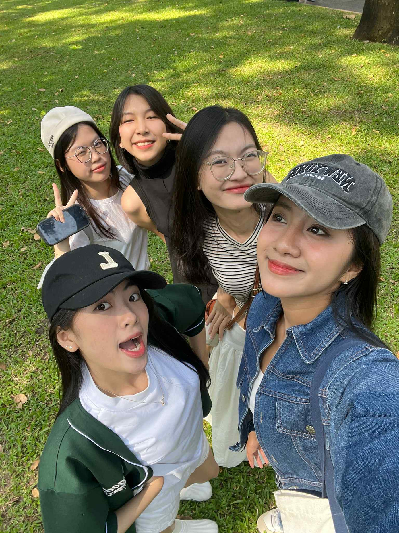 Hoa hậu Việt Nam 2024 Hà Trúc Linh cùng Nguyễn Thị Lan Thanh và các bạn. Hoa hậu Việt Nam 2024 Hà Trúc Linh cùng Nguyễn Thị Lan Thanh và các bạn.