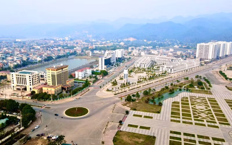 Sở Xây dựng Hòa Bình khuyến cáo, người dân không tham gia giao dịch đối với các BĐS chưa đủ điều kiện đưa vào kinh doanh theo quy định của pháp luật. (Ảnh minh họa: Internet) Sở Xây dựng Hòa Bình khuyến cáo, người dân không tham gia giao dịch đối với các BĐS chưa đủ điều kiện đưa vào kinh doanh theo quy định của pháp luật. (Ảnh minh họa: Internet)