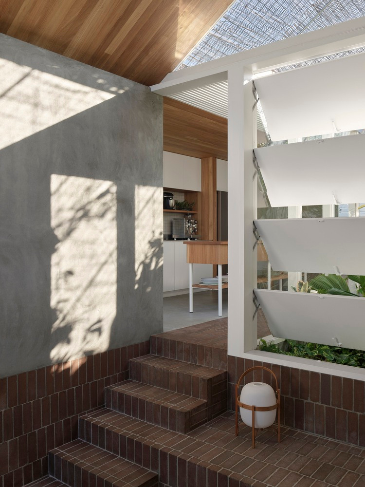 Năm khu vườn giúp cho mọi không gian trong nhà đều có thể đón nắng, gió và ánh sáng. Năm khu vườn giúp cho mọi không gian trong nhà đều có thể đón nắng, gió và ánh sáng.