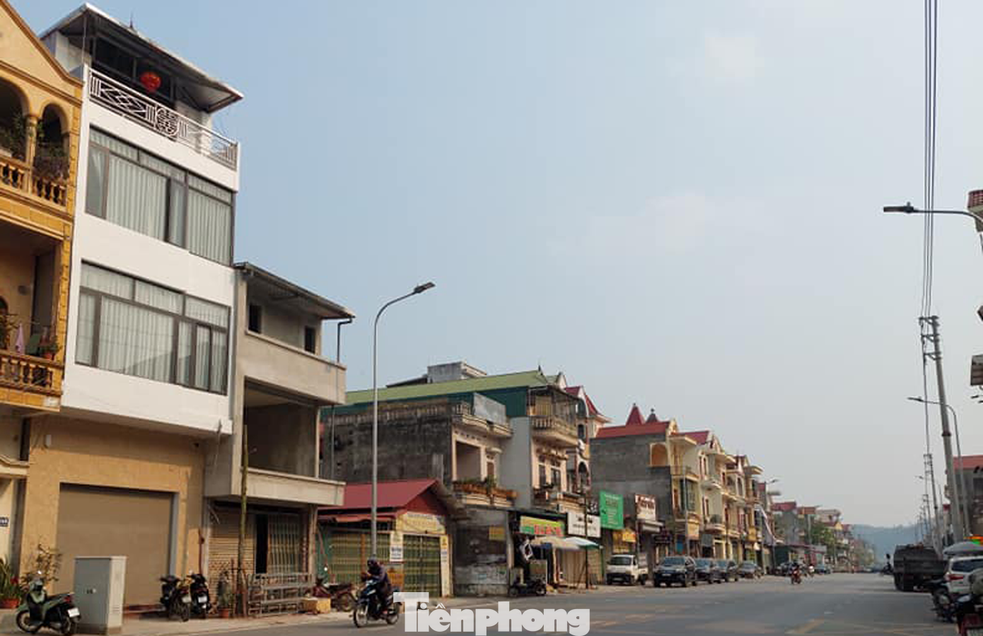 Lạng Sơn đề nghị kiểm soát hoạt động của các văn phòng tư vấn dịch BĐS, các cá nhân hành nghề dịch vụ môi giới BĐS độc lập trên địa bàn. Lạng Sơn đề nghị kiểm soát hoạt động của các văn phòng tư vấn dịch BĐS, các cá nhân hành nghề dịch vụ môi giới BĐS độc lập trên địa bàn.