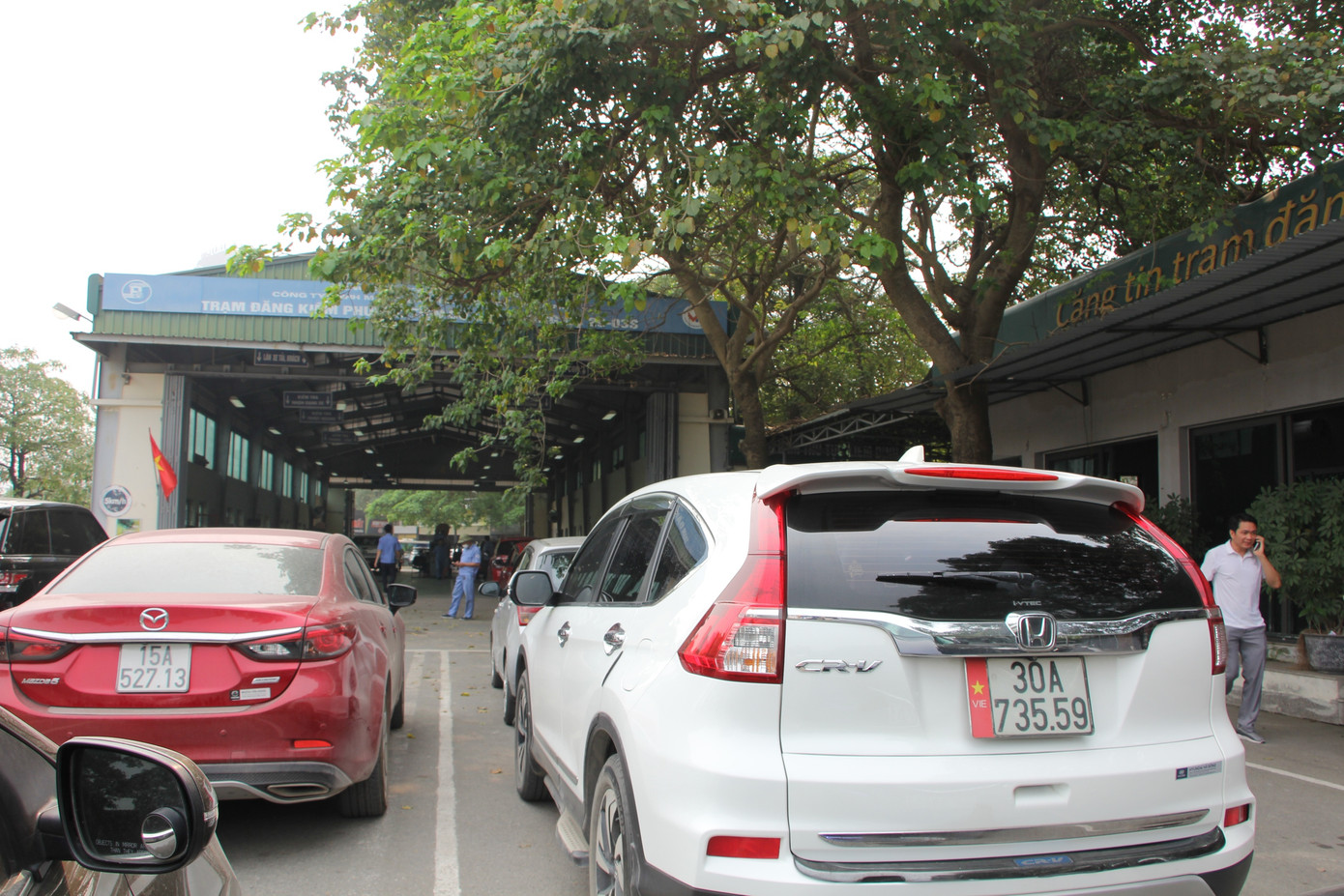 Nhu cầu đăng kiểm của người dân tăng cao, Cục Đăng kiểm nghiêm cấm hành vi từ chối kiểm định xe đã đặt lịch hẹn thành công trực tuyến trên app TTDK (ảnh minh hoạ).