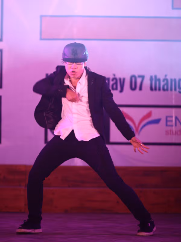 Nhảy hiện đại