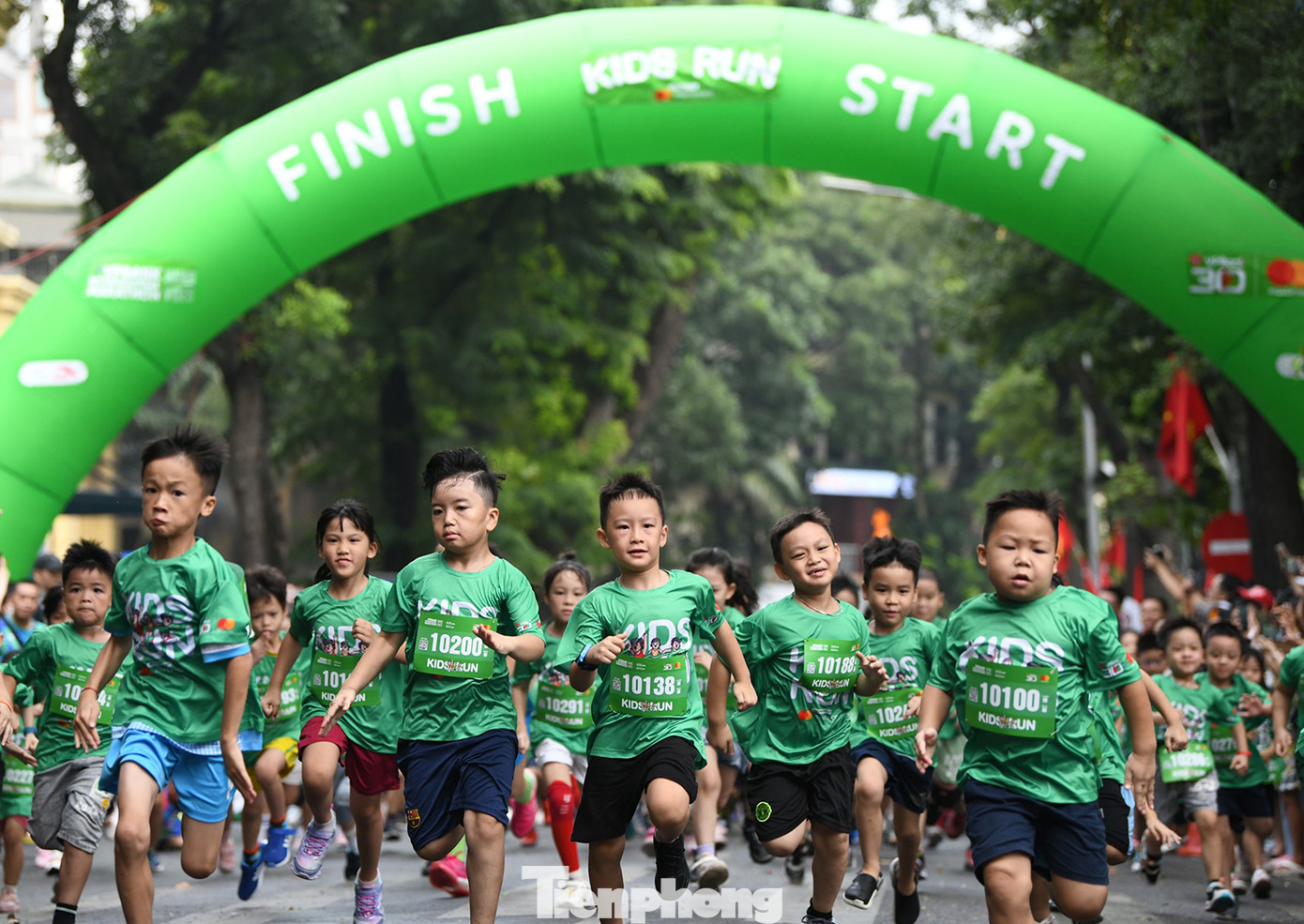 Đem đến cho các VĐV nhí cơ hội được trải nghiệm không khí thể thao sôi động, từ đó nuôi dưỡng tình yêu đối với môn thể thao chạy bộ.