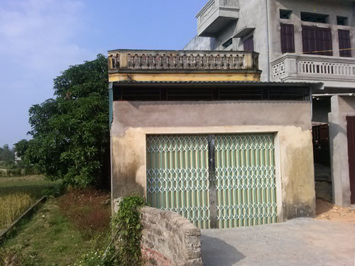 Nhà nạn nhân Nguyễn Thị Hoan hiện đóng cửa suốt ngày, chỉ có em gái của nạn nhân ở