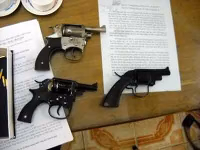 Vũ khí của băng nhóm Tộ “tích” bị thu giữ. Vũ khí của băng nhóm Tộ “tích” bị thu giữ