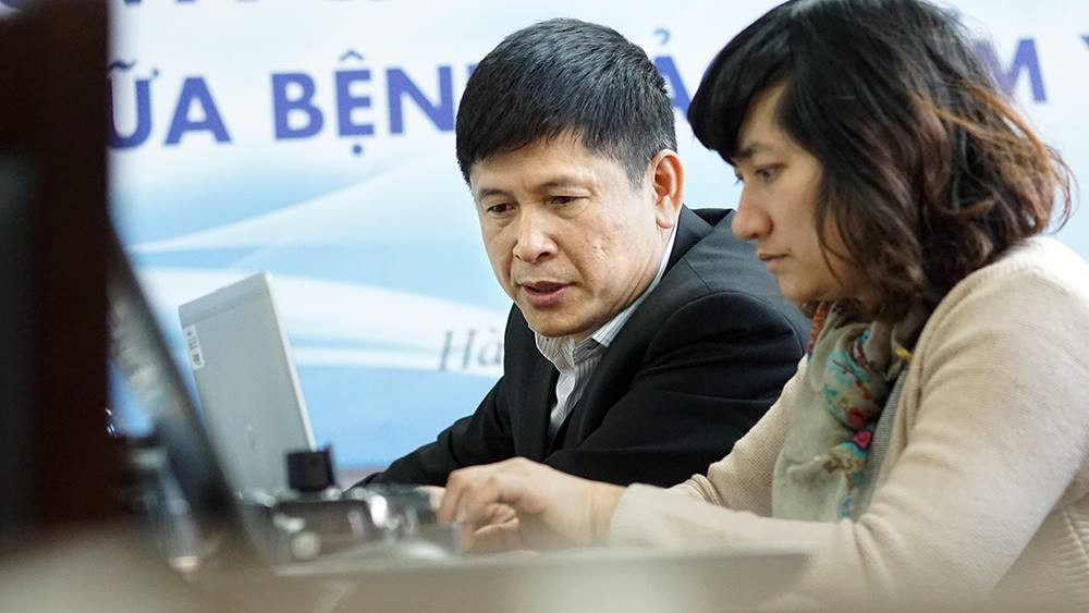 Giao lưu trực tuyến: Thủ tục và quyền lợi trong khám chữa bệnh BHYT ảnh 2