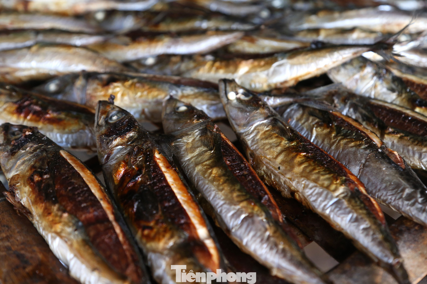 Cá nướng Diễn Vạn được bán ở khắp các huyện trong tỉnh, ngoài ra còn được dùng làm quà gửi đi Hà Nội, Tây Nguyên…