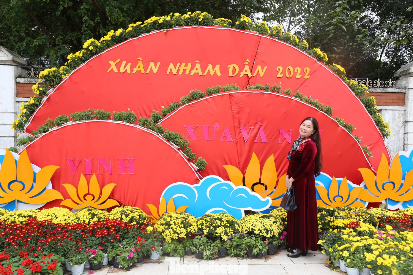 Nhiều điểm check in hấp dẫn tại đường hoa.