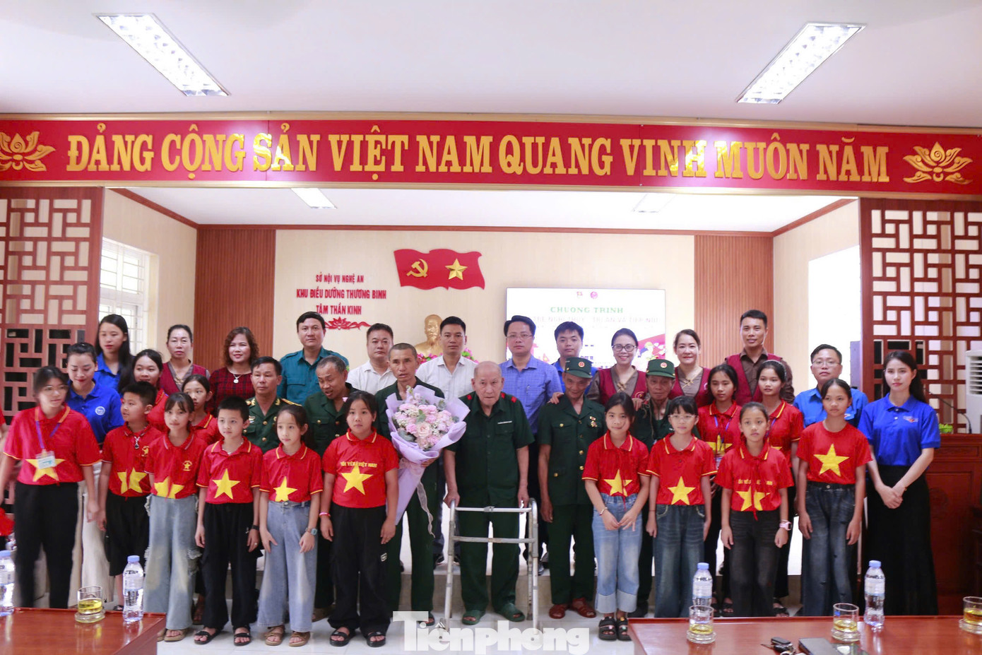 Giao lưu, tổ chức bữa cơm tri ân tại Trung tâm Điều dưỡng Tâm thần kinh Nghệ An.