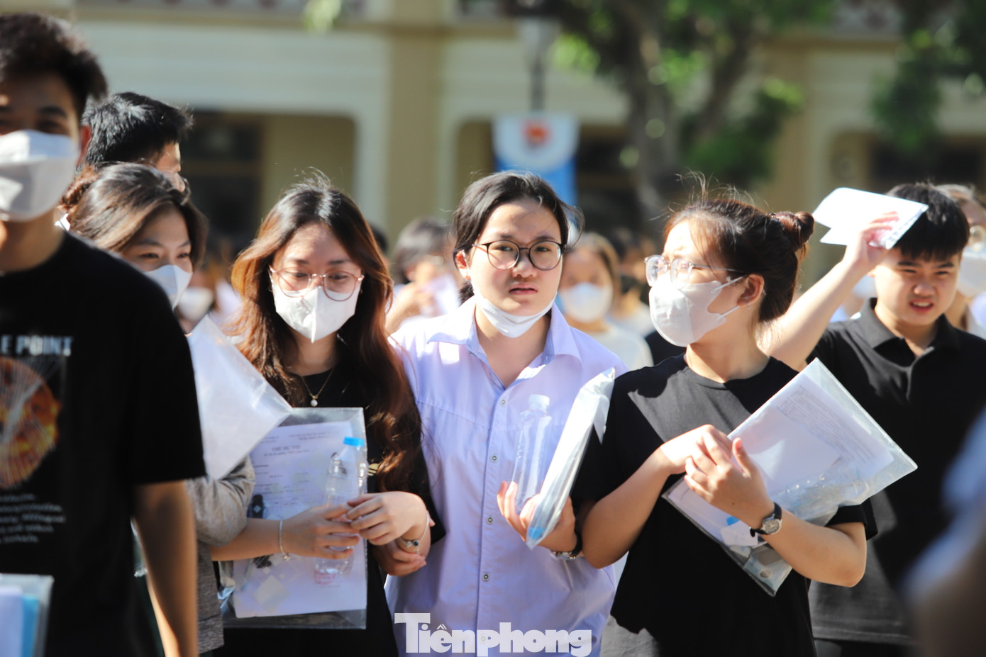 Học sinh thành phố Vinh tham gia kỳ thi tuyển vào lớp 10. Học sinh thành phố Vinh tham gia kỳ thi tuyển vào lớp 10.