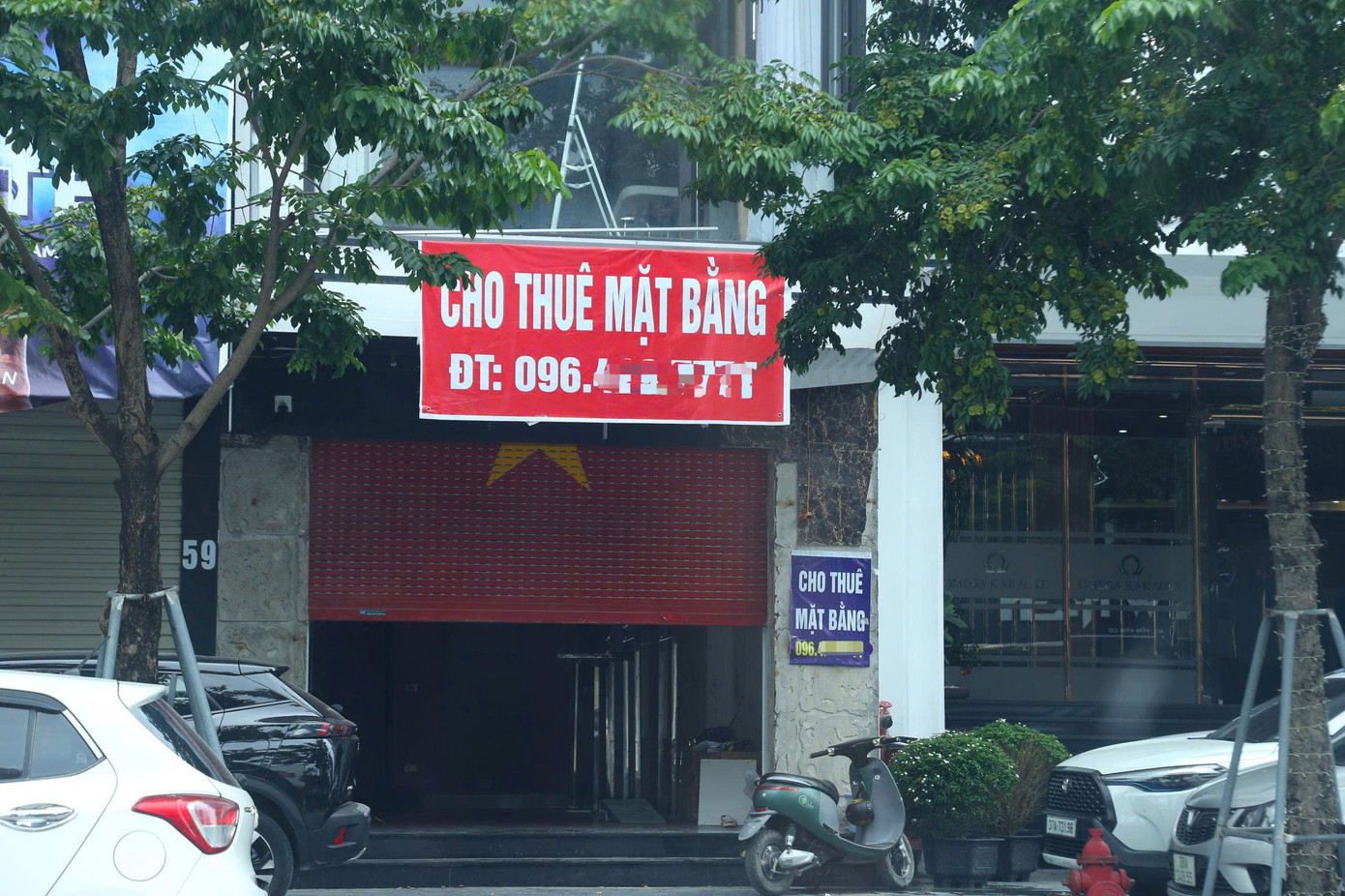 Nhiều mặt bằng "ngóng" người thuê