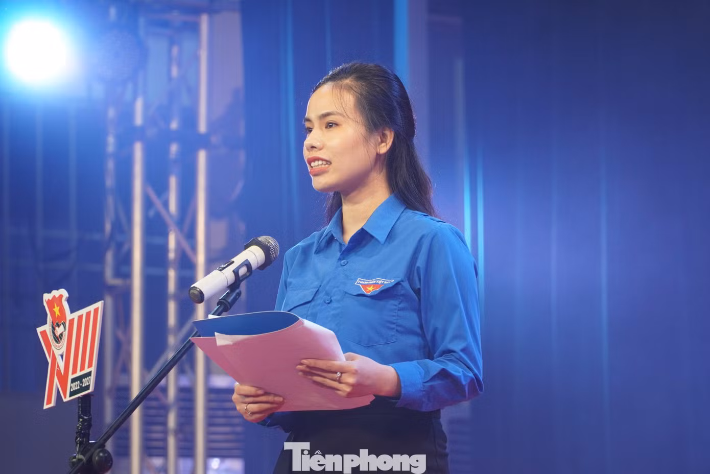 Chị Nguyễn Ny Hương, Phó Bí thư phụ trách Tỉnh đoàn khóa XVII, Chủ tịch Hội đồng Đội tỉnh Hà Tĩnh phát biểu tại chương trình Chị Nguyễn Ny Hương, Phó Bí thư phụ trách Tỉnh đoàn khóa XVII, Chủ tịch Hội đồng Đội tỉnh Hà Tĩnh phát biểu tại chương trình