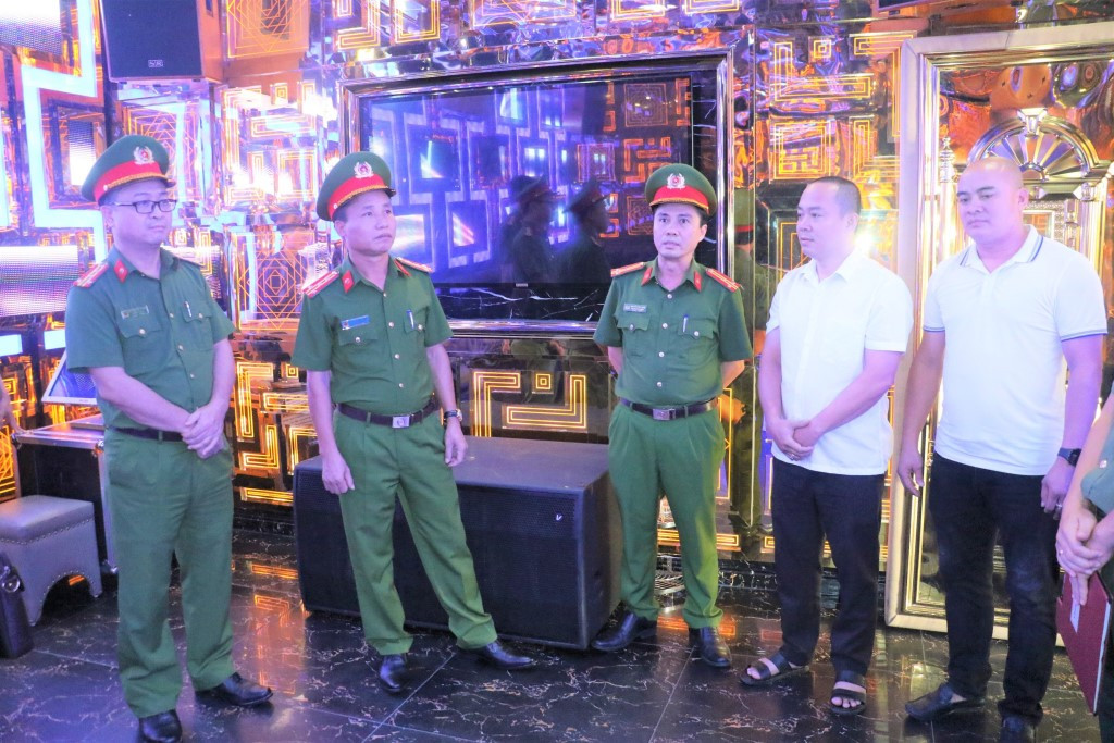 Công an tỉnh Nghệ An kiểm tra công tác an toàn phòng cháy, chữa cháy tại các cơ sở karaoke, quán bar trên địa bàn