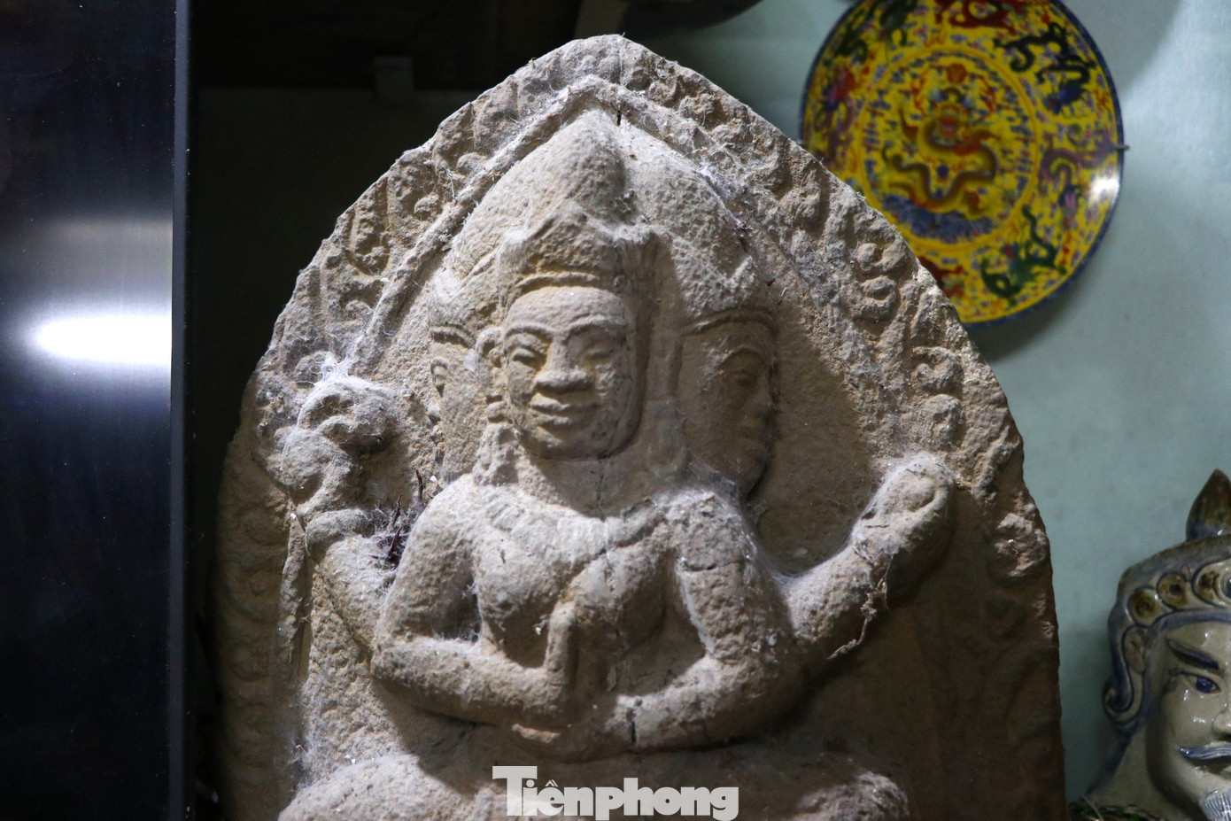 Với ông Bình, việc sưu tầm các hiện vật cổ xưa không chỉ thỏa mãn niềm đam mê của bản thân về cổ vật, mà qua đó lưu giữ những giá trị to lớn về lịch sử, tinh thần, văn hóa nghìn năm của dân tộc. "Trong tương lai, tôi có dự định xây một nhà trưng bày để giới thiệu và là nơi trao đổi kinh nghiệm của những người đam mê, tâm huyết đối với cổ vật", ông Bình tâm sự.