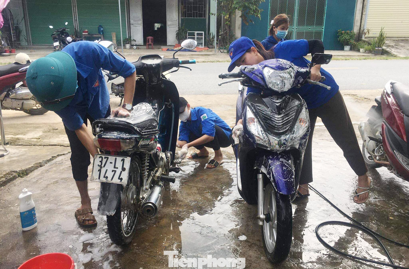 Anh Lãnh Văn Mùi, Bí thư Đoàn xã Châu Tiến cho biết: “Trên địa bàn có nhiều em nhỏ vì hoàn cảnh gia đình nên không có điều kiện mua sách, vở mới. Trong khi nguồn quỹ của Đoàn hạn hẹp, ý tưởng rửa xe gây quỹ tiếp sức đến trường rất hay, ý nghĩa. Hoạt động nhằm sẻ chia, giúp các em có thêm động lực tiếp tục phấn đấu trong học tập”.