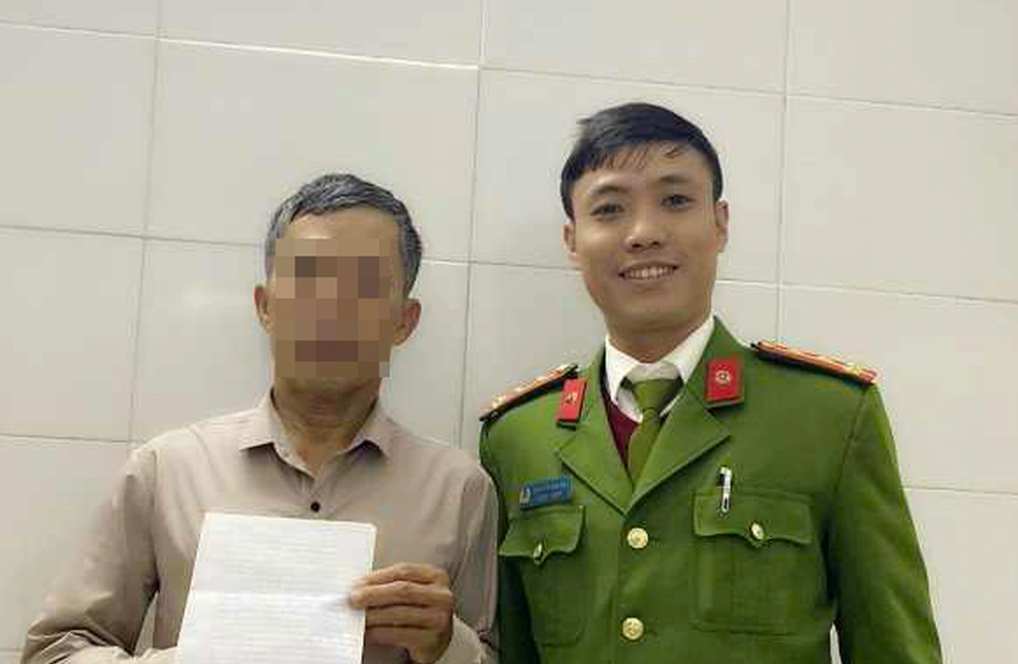 Đại úy Hà cùng người thân nạn nhân