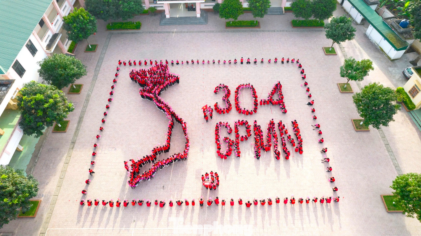 Thầy Nguyễn Sỹ Bằng - Tổng phụ trách Đội Trường THCS Tân Dân chia sẻ: “Được sinh sống và học tập trên mảnh đất giàu truyền thống cách mạng - nơi sinh ra Chủ tịch Hồ Chí Minh - vị lãnh tụ vĩ đại của dân tộc, chúng tôi luôn ý thức sâu sắc về trách nhiệm của mình trong việc gìn giữ, lan tỏa những giá trị văn hóa, lịch sử và giáo dục lý tưởng sống cho thế hệ trẻ. Thông qua hoạt động này, chúng tôi mong muốn các em học sinh hiểu hơn về giá trị của độc lập, tự do và chủ quyền dân tộc”.