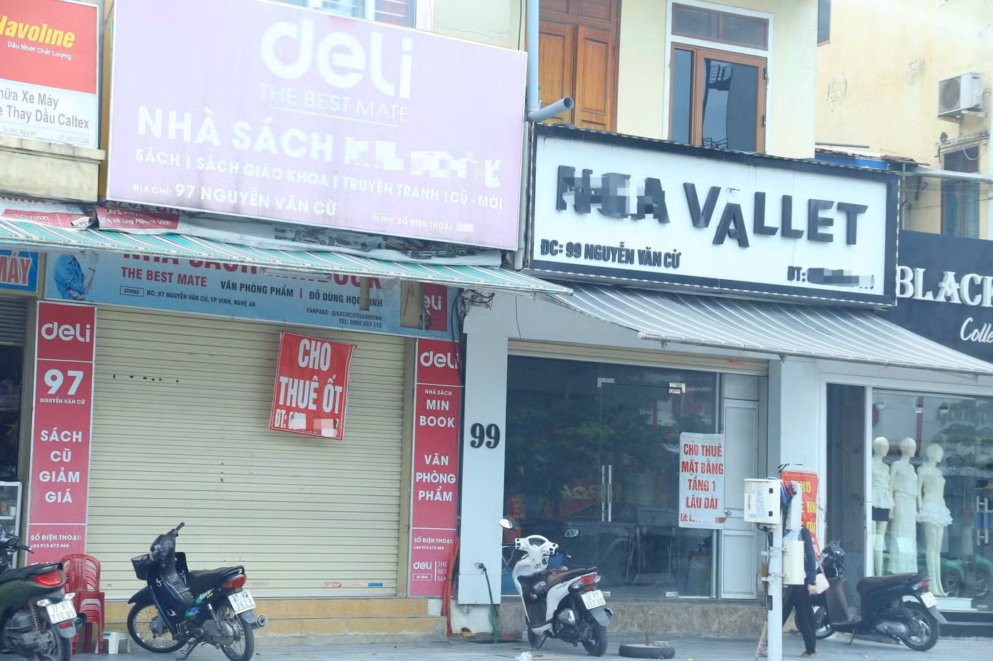 Tuyến đường Nguyễn Văn Cừ (phường Trường Vinh) là phố kinh doanh sầm uất, tuy nhiên đây cũng là tuyến đường có nhiều cửa hàng đóng cửa nhất hiện nay. Giá thuê mặt bằng kinh doanh ở đây dao động từ 10 - 50 triệu đồng/tháng, tùy vào vị trí và diện tích. Đây là mức giá mà người thuê rất khó tiếp cận trong thời buổi kinh doanh khó khăn hiện nay.