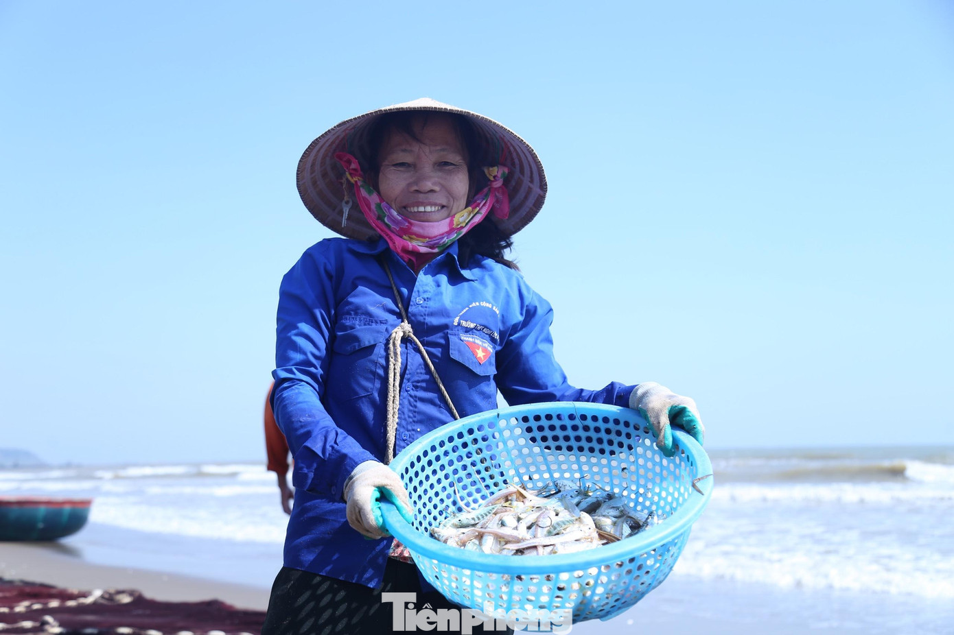 Nụ cười lao động. Nụ cười lao động.