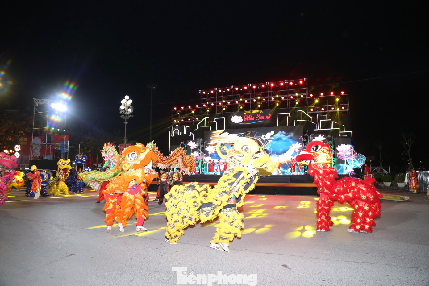 Lễ hội đường phố nhằm giới thiệu, quảng bá và tôn vinh di sản văn hóa các dân tộc tỉnh Nghệ An đến với bạn bè, du khách trong và ngoài nước.