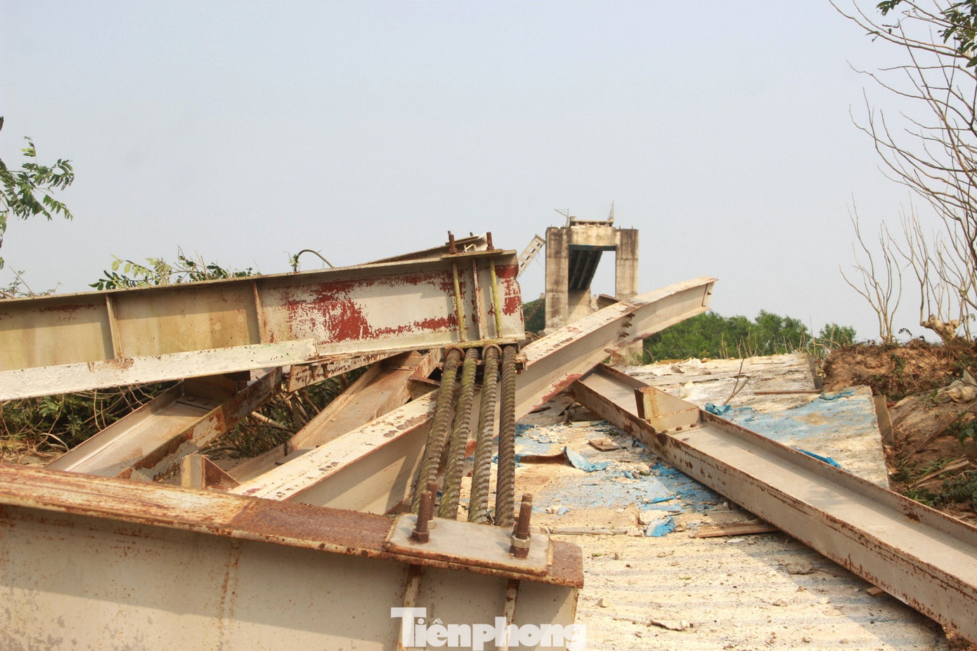 Thời điểm lập dự án, cầu treo Kẻ Nính được kỳ vọng giúp việc đi lại của hơn 3.000 người ở 4 bản của xã Châu Hạnh gồm Kẻ Nính, Pà Cọ, Tà Cộ, Định Tiến được thuận lợi hơn. Bởi trước đó, người dân phải đi đò qua sông Hiếu để lên thị trấn Tân Lạc - trung tâm huyện Quỳ Châu. Ngoài ra, công trình còn góp phần thúc đẩy giao thương, phát triển kinh tế xã hội của địa phương.