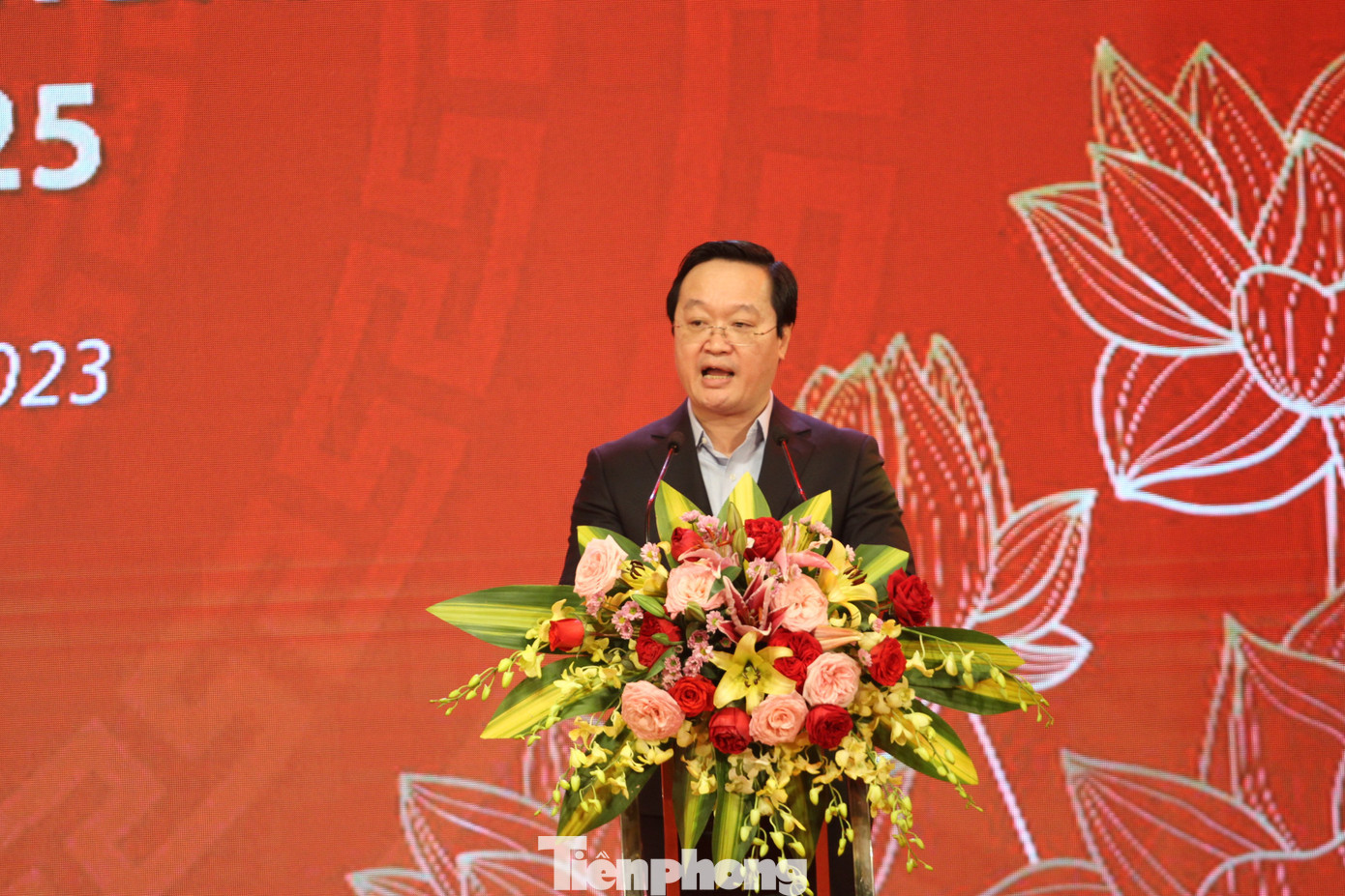 Ông Nguyễn Đức Trung - Phó Bí thư Tỉnh ủy, Chủ tịch UBND tỉnh Nghệ An tại buổi lễ