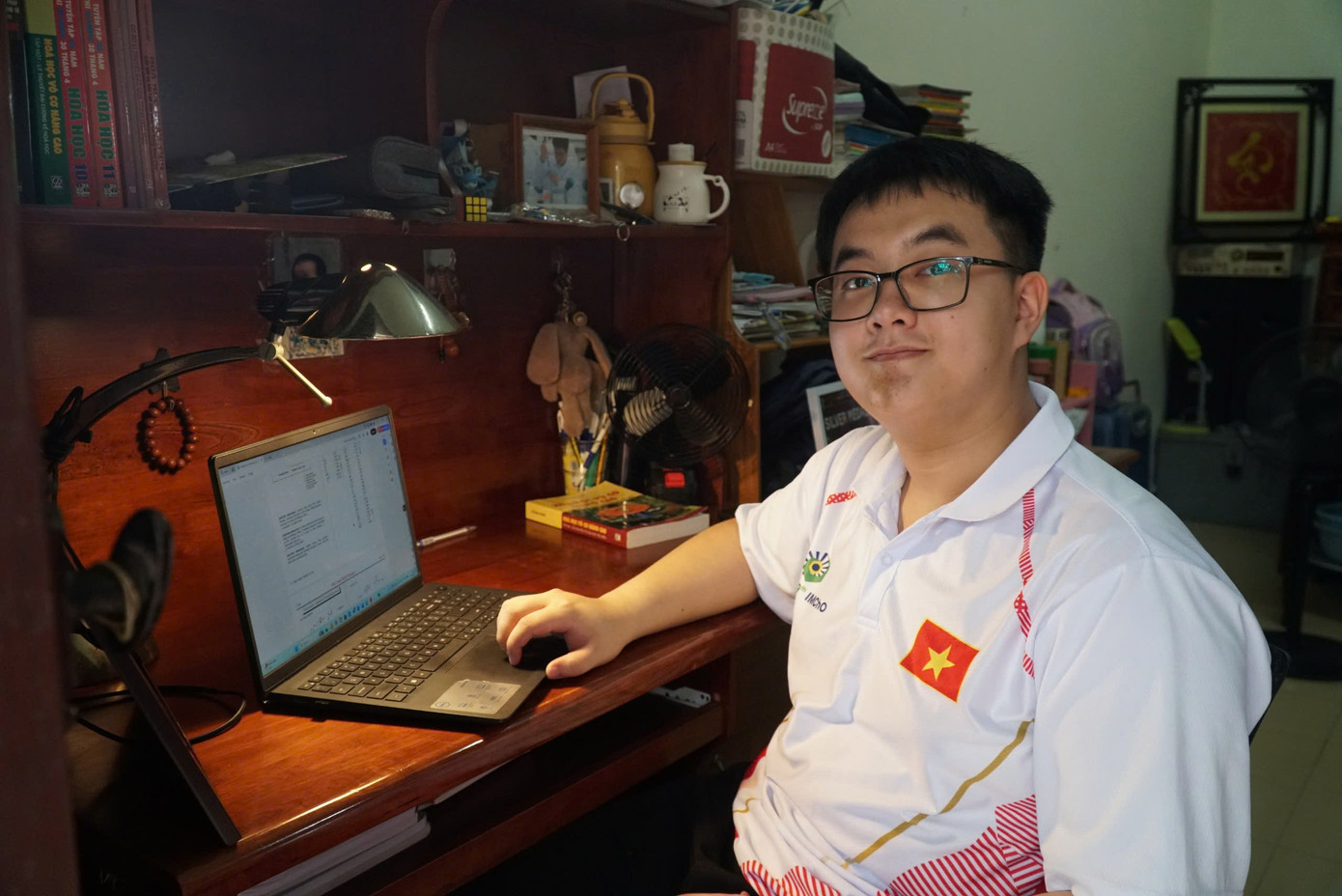 Nguyễn Ngô Đức, học sinh lớp 12 chuyên Hóa Trường THPT chuyên Phan Bội Châu (Nghệ An)