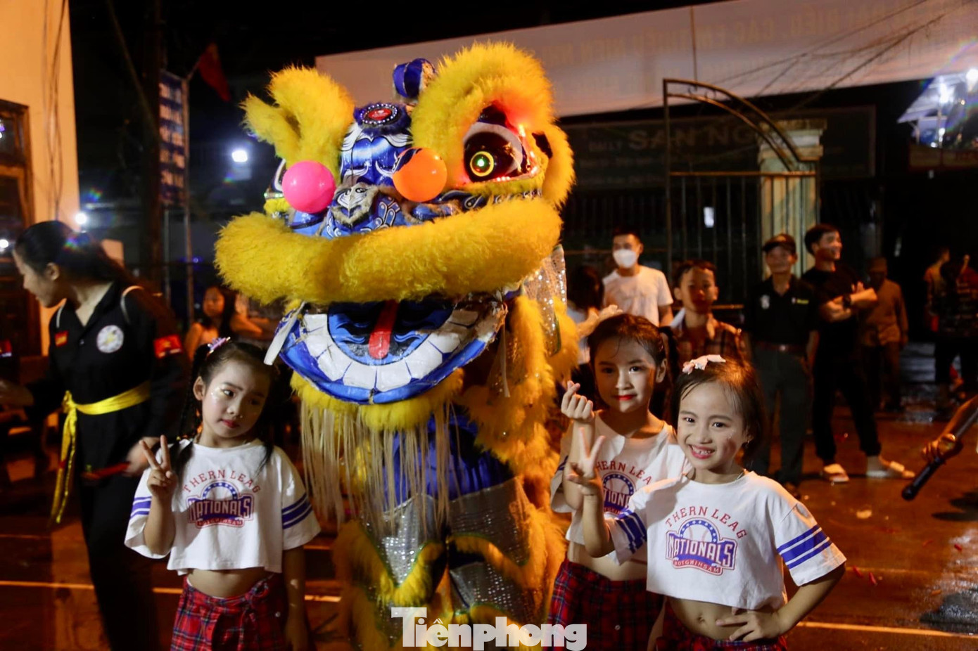 Thời gian qua, các cấp bộ Đoàn trong toàn tỉnh Nghệ An đã có nhiều hoạt động cụ thể, ý nghĩa nhằm bảo vệ, chăm sóc, giáo dục thiếu niên, nhi đồng; luôn coi công tác bồi dưỡng, giáo dục thiếu nhi là việc làm cần thiết, quan trọng. Thời gian qua, các cấp bộ Đoàn trong toàn tỉnh Nghệ An đã có nhiều hoạt động cụ thể, ý nghĩa nhằm bảo vệ, chăm sóc, giáo dục thiếu niên, nhi đồng; luôn coi công tác bồi dưỡng, giáo dục thiếu nhi là việc làm cần thiết, quan trọng.