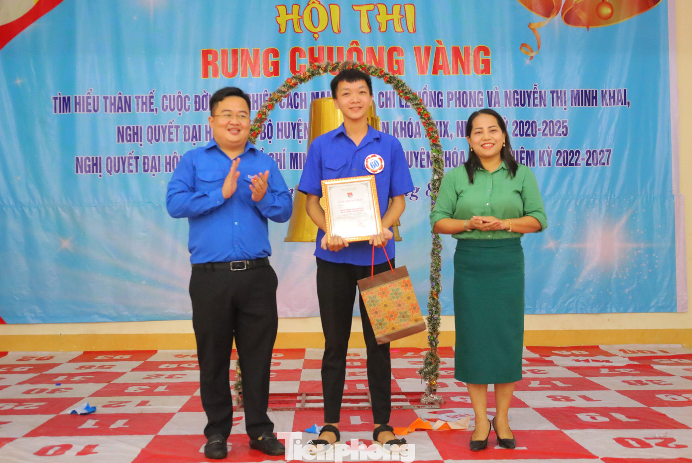 BTC trao giải Nhất cuộc thi