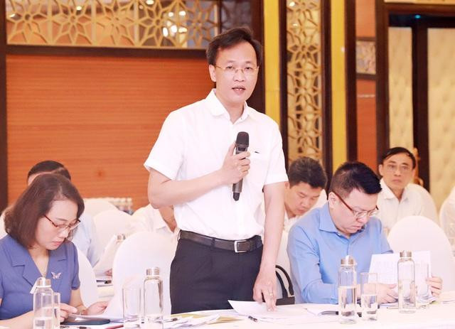 Ông Nguyễn Hữu Nghĩa, Phó trưởng Ban Kinh tế Trung ương phát biểu ý kiến đóng góp tại hội nghị. Ông Nguyễn Hữu Nghĩa, Phó trưởng Ban Kinh tế Trung ương phát biểu ý kiến đóng góp tại hội nghị.