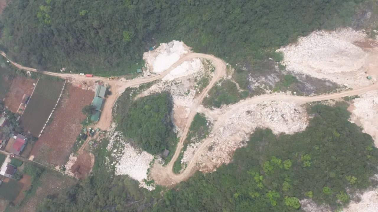 Mỏ đá của Công ty TNHH Khoáng sản Tín Hoằng tại khu vực Lèn Bút