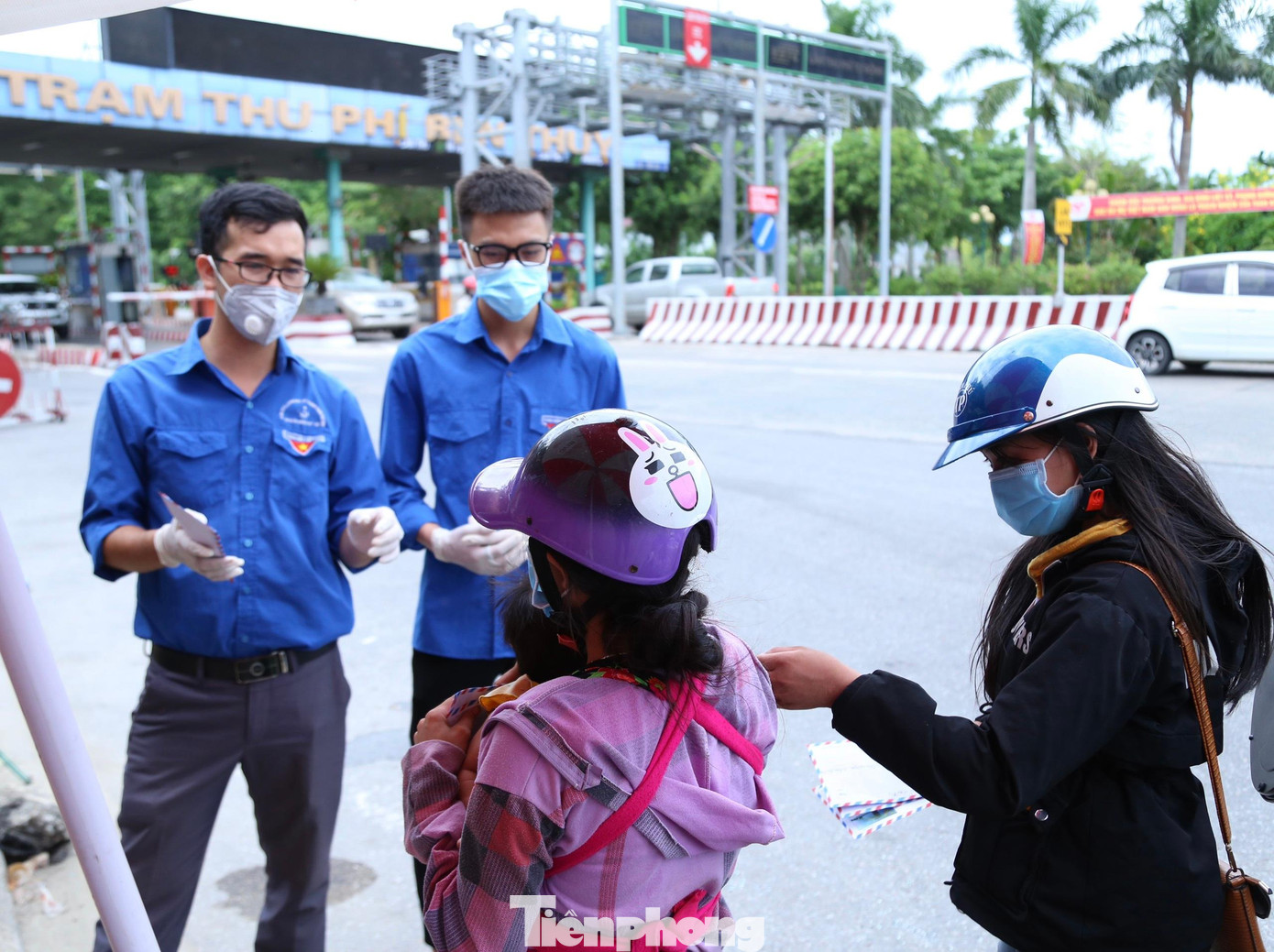 Nhắc nhở người dân về địa phương tiến hành khai báo y tế, cách ly theo quy định