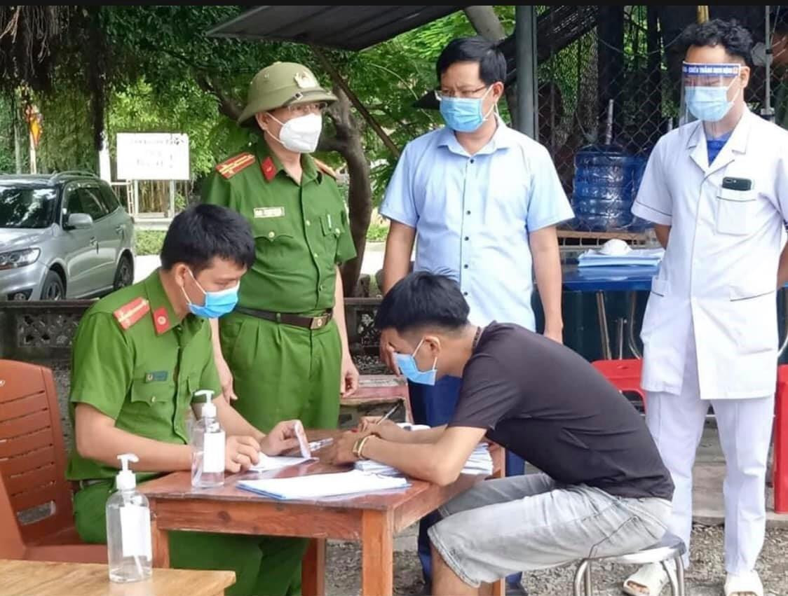 Lập biên bản xử phạt những trường hợp khai báo y tế không trung thực