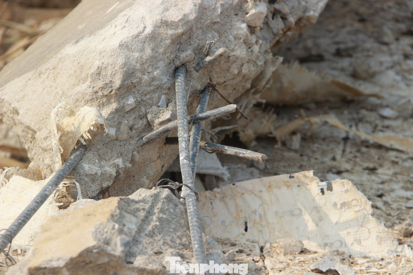 Thời điểm lập dự án, cầu treo Kẻ Nính được kỳ vọng giúp việc đi lại của hơn 3.000 người ở 4 bản của xã Châu Hạnh gồm Kẻ Nính, Pà Cọ, Tà Cộ, Định Tiến được thuận lợi hơn. Bởi trước đó, người dân phải đi đò qua sông Hiếu để lên thị trấn Tân Lạc - trung tâm huyện Quỳ Châu. Ngoài ra, công trình còn góp phần thúc đẩy giao thương, phát triển kinh tế xã hội của địa phương.