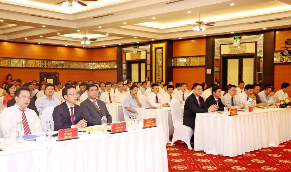 Các đại biểu tham dự Hội nghị sơ kết 5 năm thực hiện Chỉ thị số 05-CT/TW của Bộ Chính trị về đẩy mạnh học tập và làm theo tư tưởng, đạo đức, phong cách Hồ Chí Minh. Các đại biểu tham dự Hội nghị sơ kết 5 năm thực hiện Chỉ thị số 05-CT/TW của Bộ Chính trị về đẩy mạnh học tập và làm theo tư tưởng, đạo đức, phong cách Hồ Chí Minh.