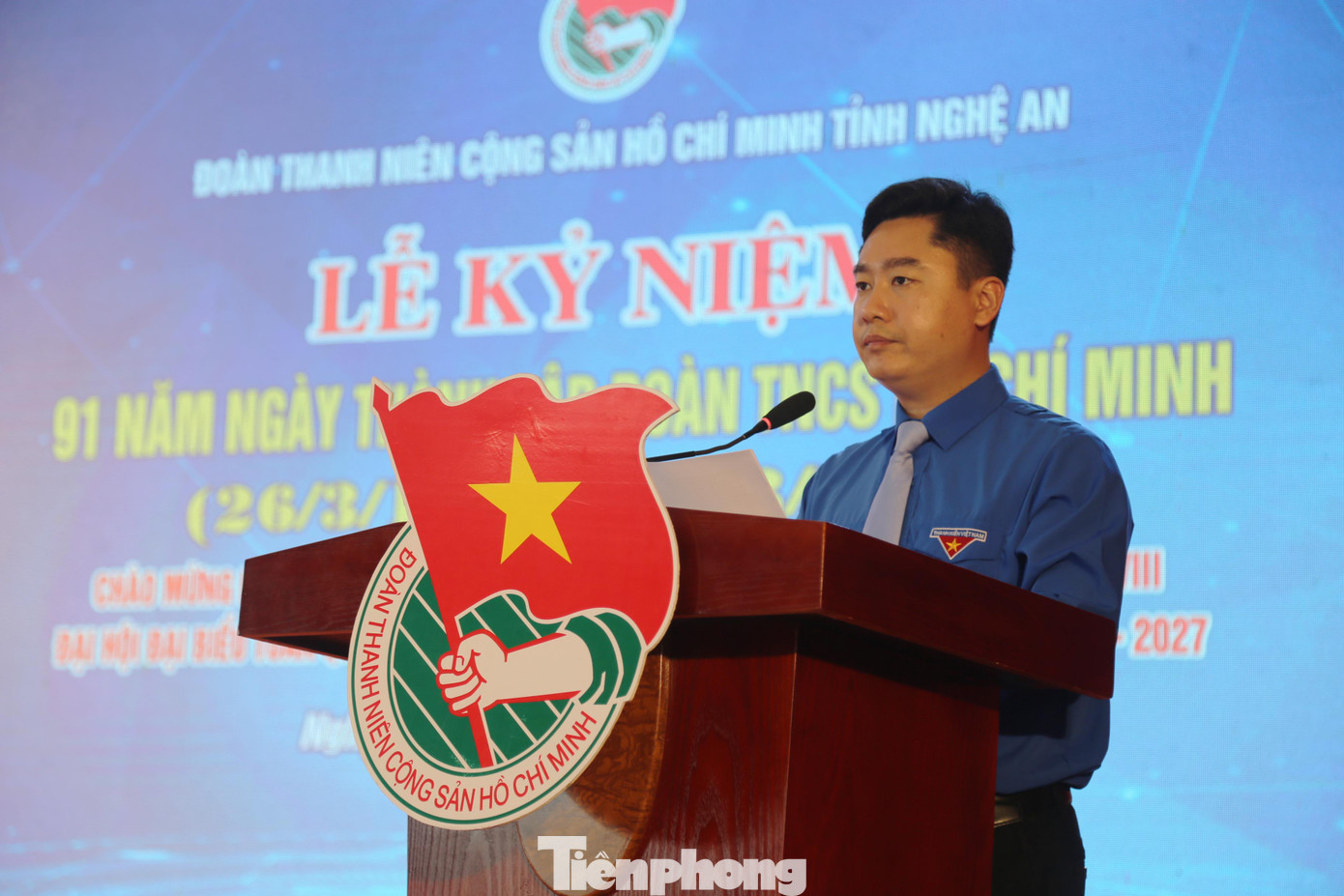 Bí thư Tỉnh đoàn Nghệ An Lê Văn Lương phát biểu tại buổi lễ