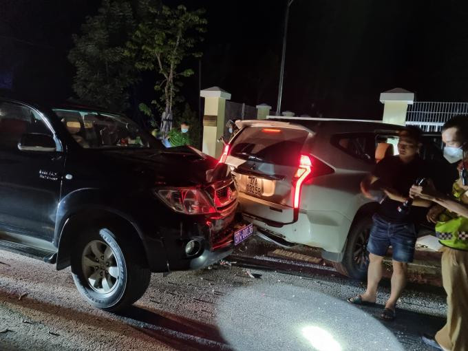 Vận chuyển 7 con hổ còn sống, lùi vào xe cảnh sát hòng bỏ chạy ảnh 3