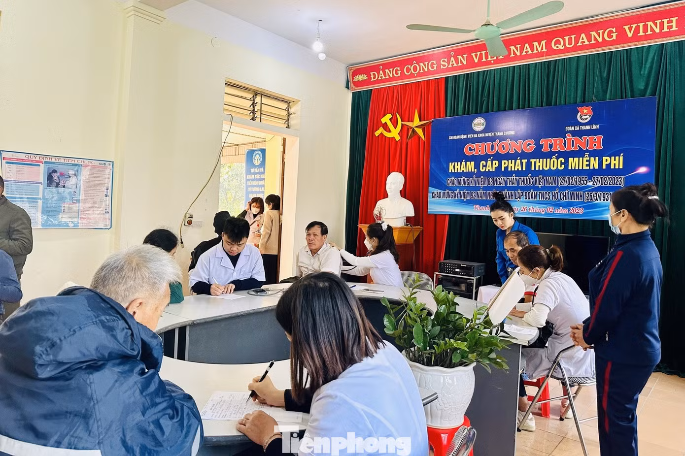 Tổ chức 3.000 lượt thăm, khám, tư vấn sức khỏe miễn phí.