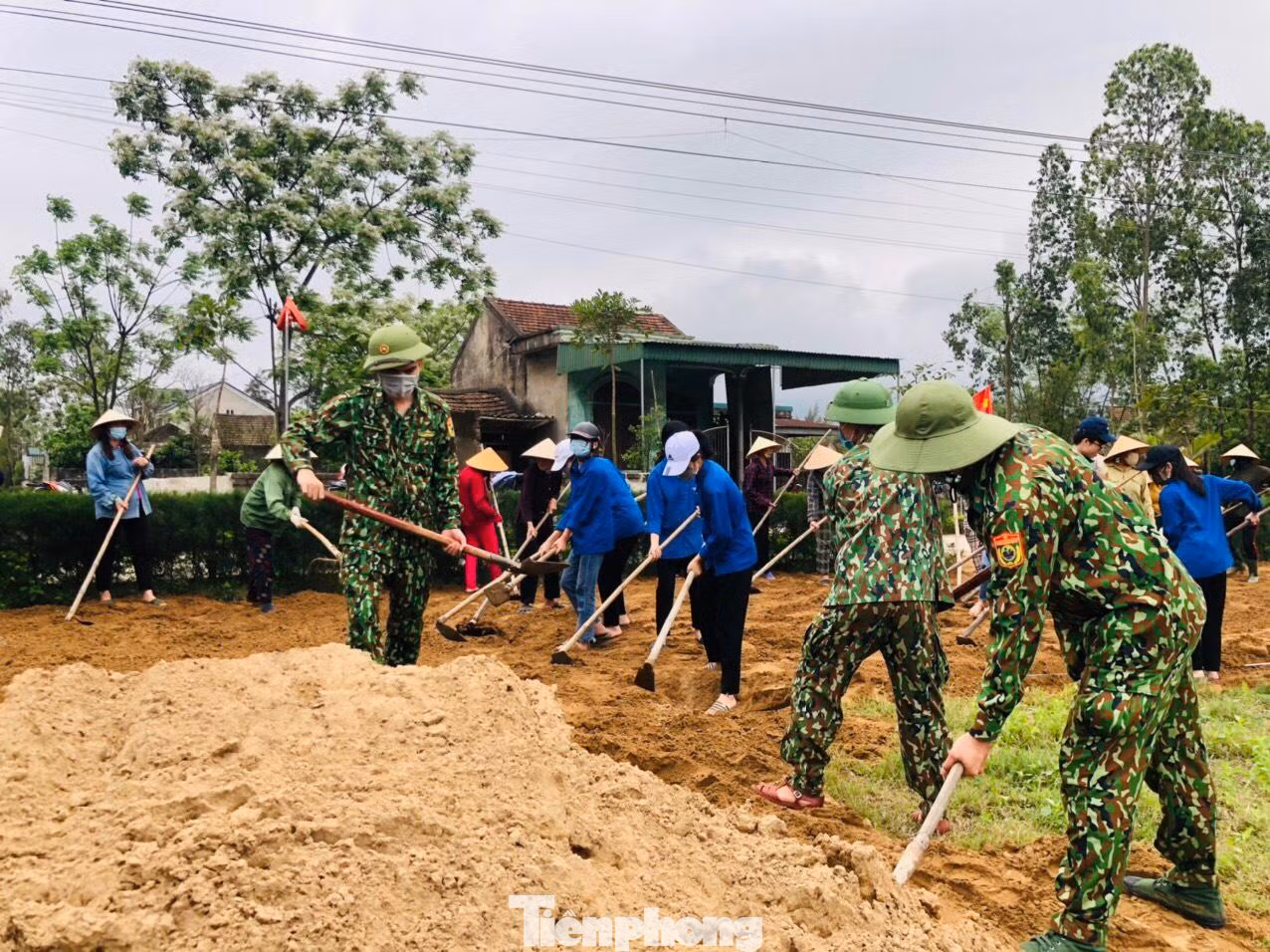 Với những kết quả đó, Tỉnh Đoàn Hà Tĩnh được đánh giá là một trong những đơn vị dẫn đầu trong công tác đỡ đầu, tài trợ xây dựng nông thôn mới. Trong nhiệm kỳ qua, Đoàn TNCS Hồ Chí Minh tỉnh Hà Tĩnh được Trung ương Đoàn tặng bằng khen đơn vị xuất sắc trong xây dựng nông thôn mới giai đoạn 2016 - 2018, UBND tỉnh tặng bằng khen vì có thành tích trong xây dựng nông thôn mới giai đoạn 2010 - 2020…