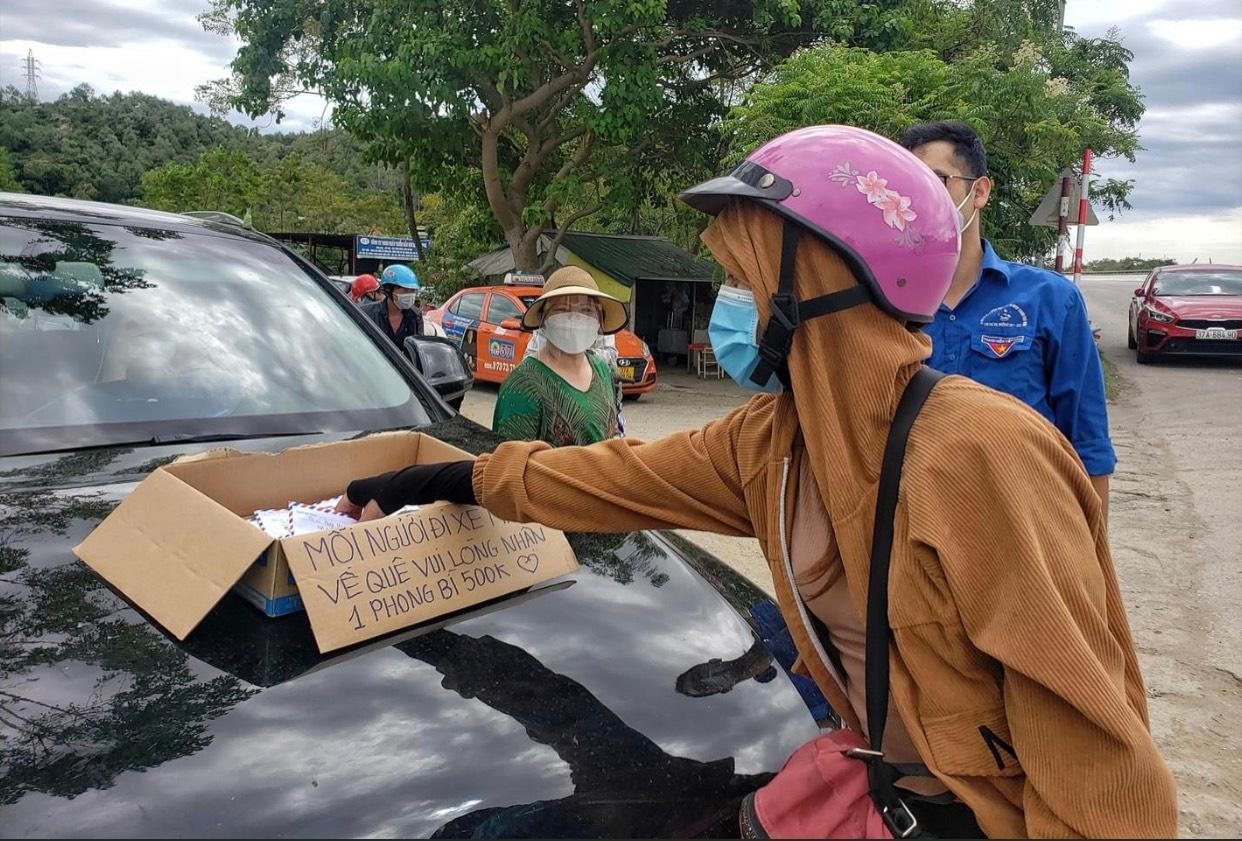 Nhiều người nhận được sự giúp đỡ