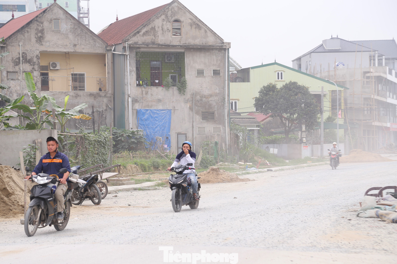 Tuyến đường thi công dang dở Tuyến đường thi công dang dở