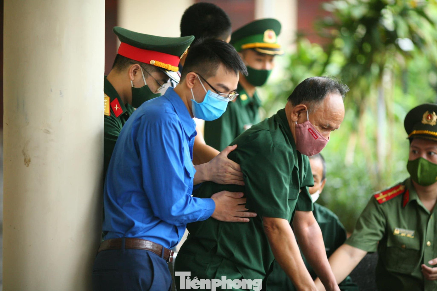 Sự chăm sóc, tri ân của thế hệ trẻ hôm nay đã phần nào xoa dịu được vết thương chiến tranh cho các cựu binh già, tiếp thêm niềm vui sống mỗi ngày.